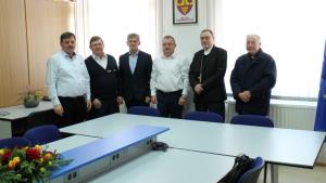 Obisk Mariborskega nadškofa Alojzija Cviklja 1